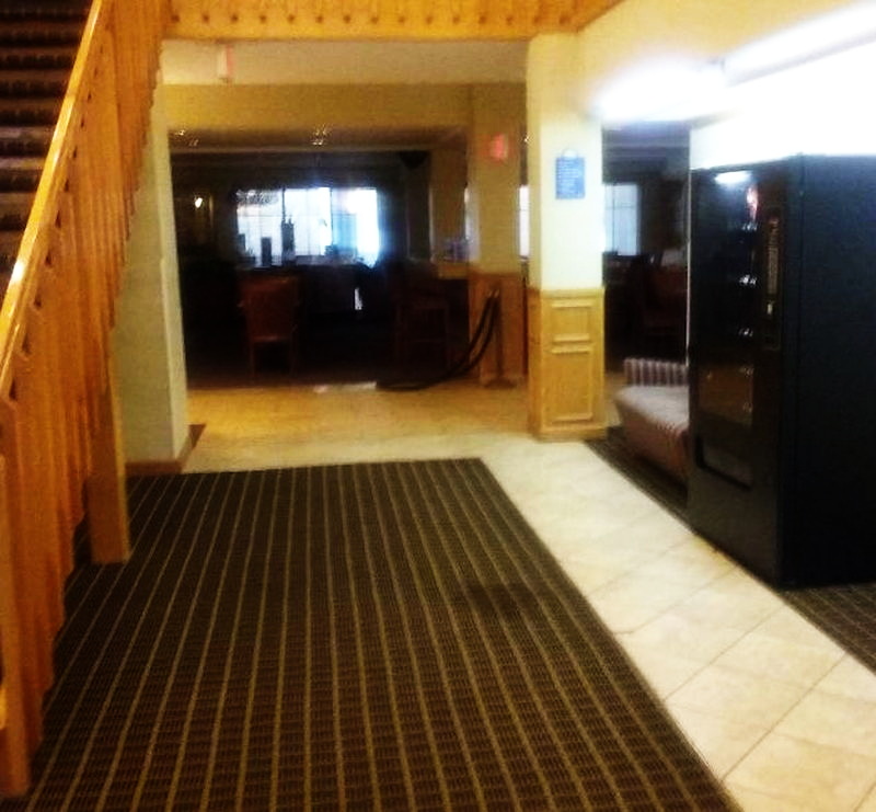 Days Inn & Suites by Wyndham - From Web (newer photo)